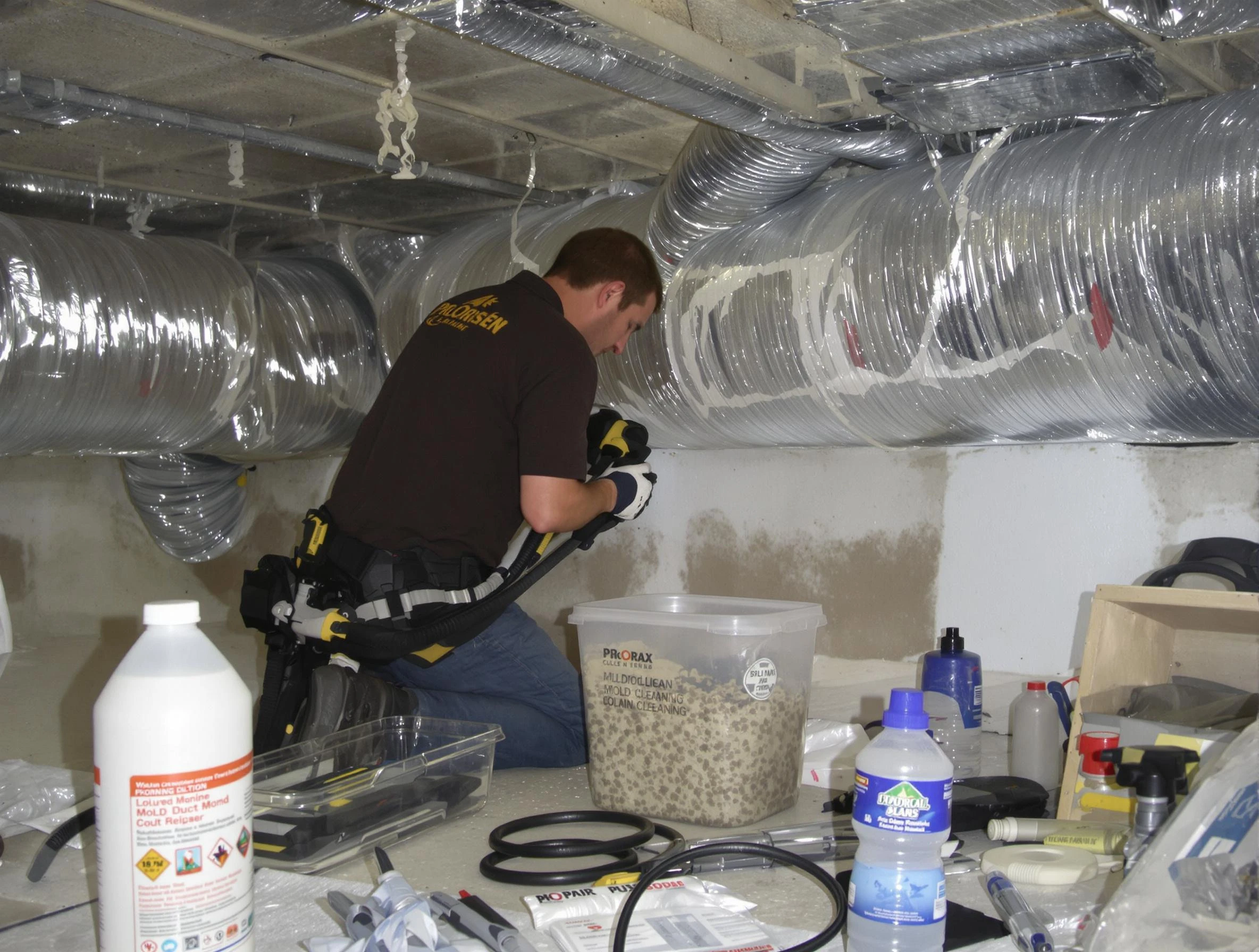 Tolleson Air Duct Cleaning specialist performing professional mold removal from air ducts in Tolleson